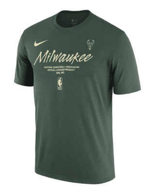 【Nike】Milwaukee Bucks/Men's Nike NBA T-Shirt/バックス Milwaukee Bucks Essential Men's Nike NBA T-Shirt. Nike.com